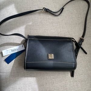Dooney & Bourke black zip crossbody
